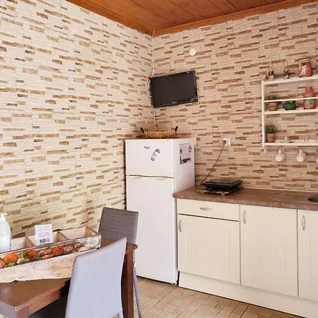 Aparments Elina Apartman